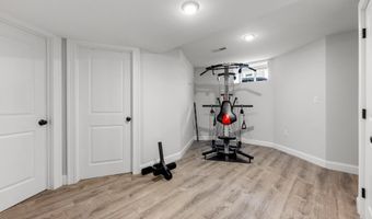 30 Gloucester St 30, Arlington, MA 02476