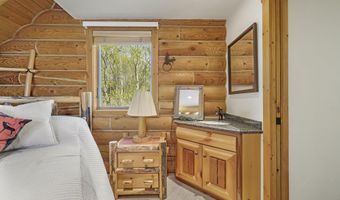 244 BLACK MOUNTAIN Ln, Alpine, WY 83128