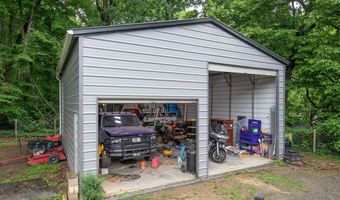 19201 Moulin St, Abingdon, VA 24210