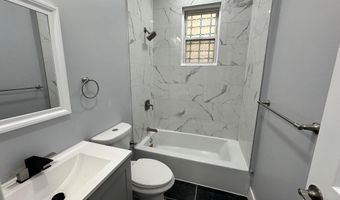 29 W 26TH St, Bayonne, NJ 07002