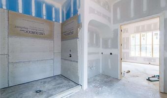 195 Shady Grv, Alpharetta, GA 30009