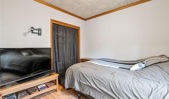 208 12th St SE, Austin, MN 55912
