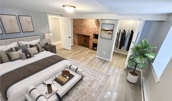 31 King St 33-3, East Greenwich, RI 02818