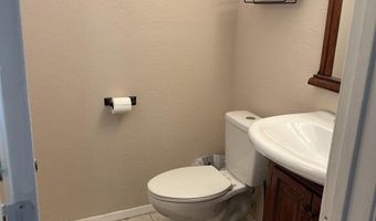 1813 W Currier Ave, Artesia, NM 88210