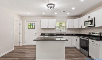 509 Brown St, Albertville, AL 35950