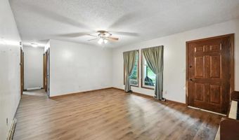 907 S Superior St, Angola, IN 46703