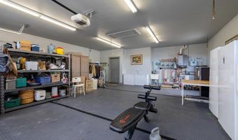 5 Cowboy Dr, Clark, WY 82435