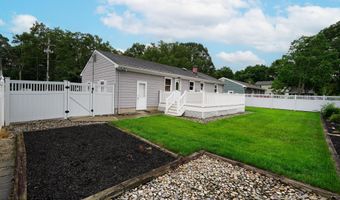 644 Berkeley Ave, Beachwood, NJ 08722