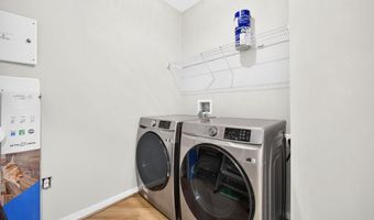 41895 CATHEDRAL VALLEY Sq 401, Aldie, VA 20105