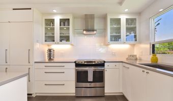 10 WAILEA EKOLU Pl 105, Kihei, HI 96753