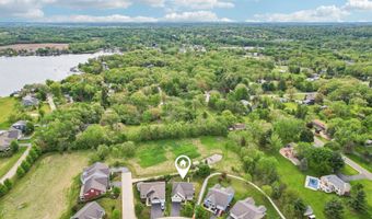 40418 N South Newport Dr, Antioch, IL 60002