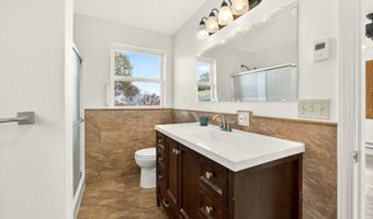 2026 Ashland Mine Rd, Ashland, OR 97520