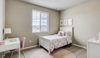228 Sugar Beet Ln, Berthoud, CO 80513