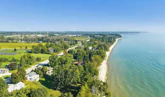 N7240 STATE RD 42, Algoma, WI 54201