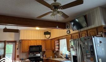 134 E Main St, Agency, IA 52530