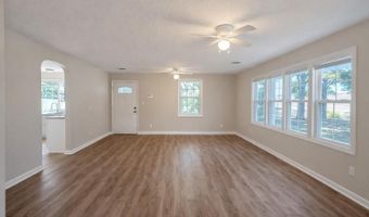 1501 Hogarth St, Beaufort, SC 29902