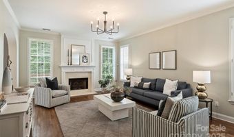 2100 Sablewood Dr, Charlotte, NC 28205