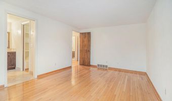 3620 Charter Pl, Ann Arbor, MI 48105