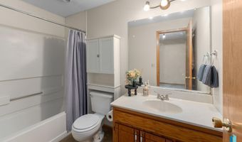 108 N Maple Ave, Brandon, SD 57005