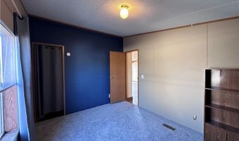 60 Flamingo Ave, Amherst, OH 44001