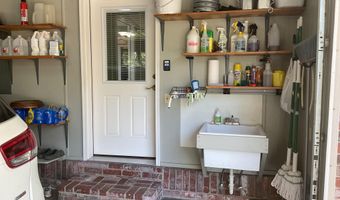 18 Southridge Ct, Batesville, AR 72501