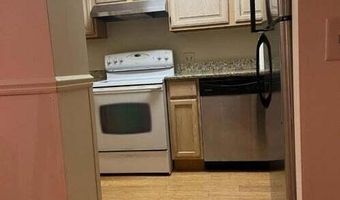 2233 S Huron Pkwy 2, Ann Arbor, MI 48104