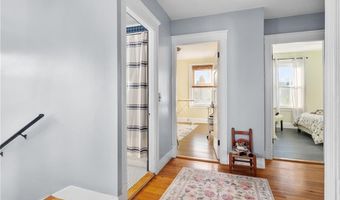 36 England St, Cumberland, RI 02864