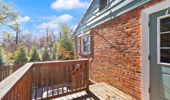 4211 DOWNING St, Annandale, VA 22003