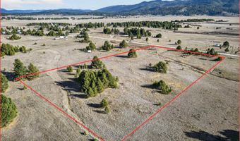 10201 Packsaddle Rd, Cascade, ID 83611