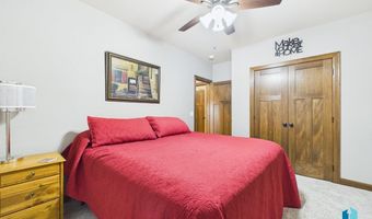 713 N Garnet Cir, Brandon, SD 57005
