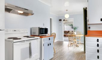 15 AUBURN Ave, Astoria, OR 97103