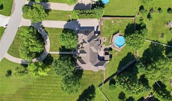 15586 Cedar Ln, Basehor, KS 66007
