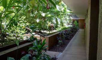 35 Walaka St L-102, Kihei, HI 96753