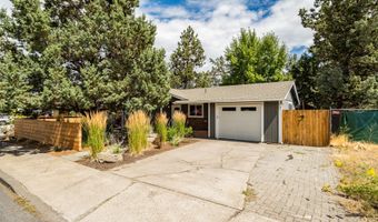 742 SE Sun Ln, Bend, OR 97702