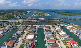 124 Sea Breeze Dr, Aransas Pass, TX 78336