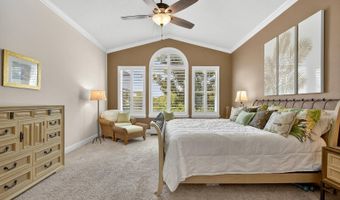 6903 Crestpoint Dr, Apollo Beach, FL 33572