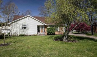 2207 S GLADYS Ave, Appleton, WI 54915