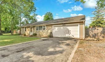 140 Haussauer Rd, Amherst, NY 14068