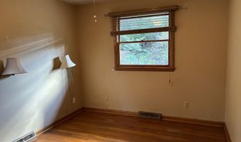 17 Ring, Athens, OH 45701