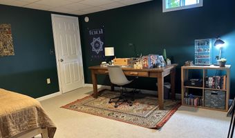 94 Brets Rd, Brattleboro, VT 05301