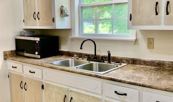 627 W 63RD St, Anniston, AL 36206