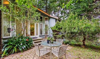 444 Tanglewood Rd, Arcata, CA 95521