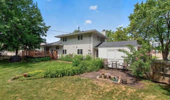 1094 Lowell Dr, Apple Valley, MN 55124