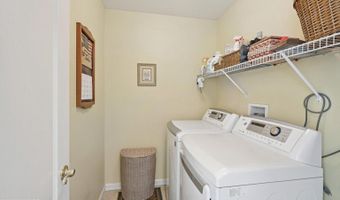 21 ORCHID Ln, Barnegat, NJ 08005
