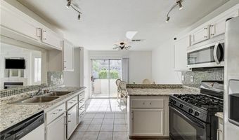 4040 Castle Cove Dr 4040, Las Vegas, NV 89108