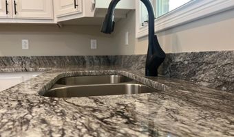215 Open Meadow Dr, Bardstown, KY 40004