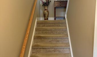 806 Heather Ln, Altamont, NY 12009