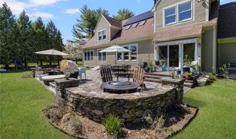 110 Osprey Dr, East Greenwich, RI 02818