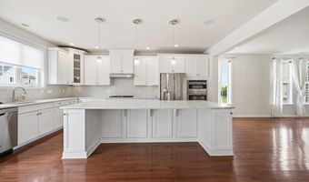 24267 PURPLE FINCH Dr, Aldie, VA 20105