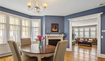 60 Division St, Newport, RI 02840
